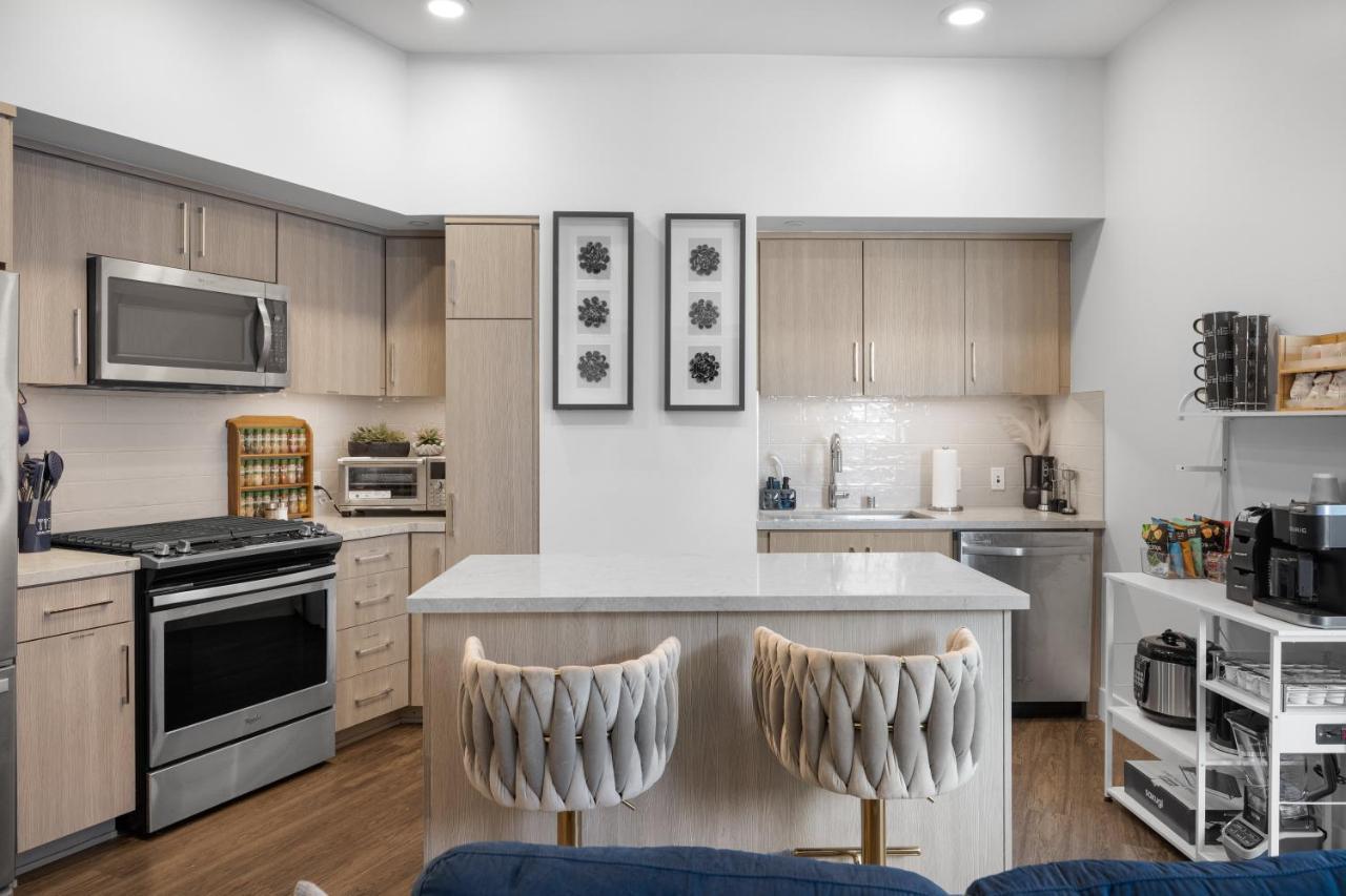 Park Lux Playhouse Apartment Сан Диего Екстериор снимка