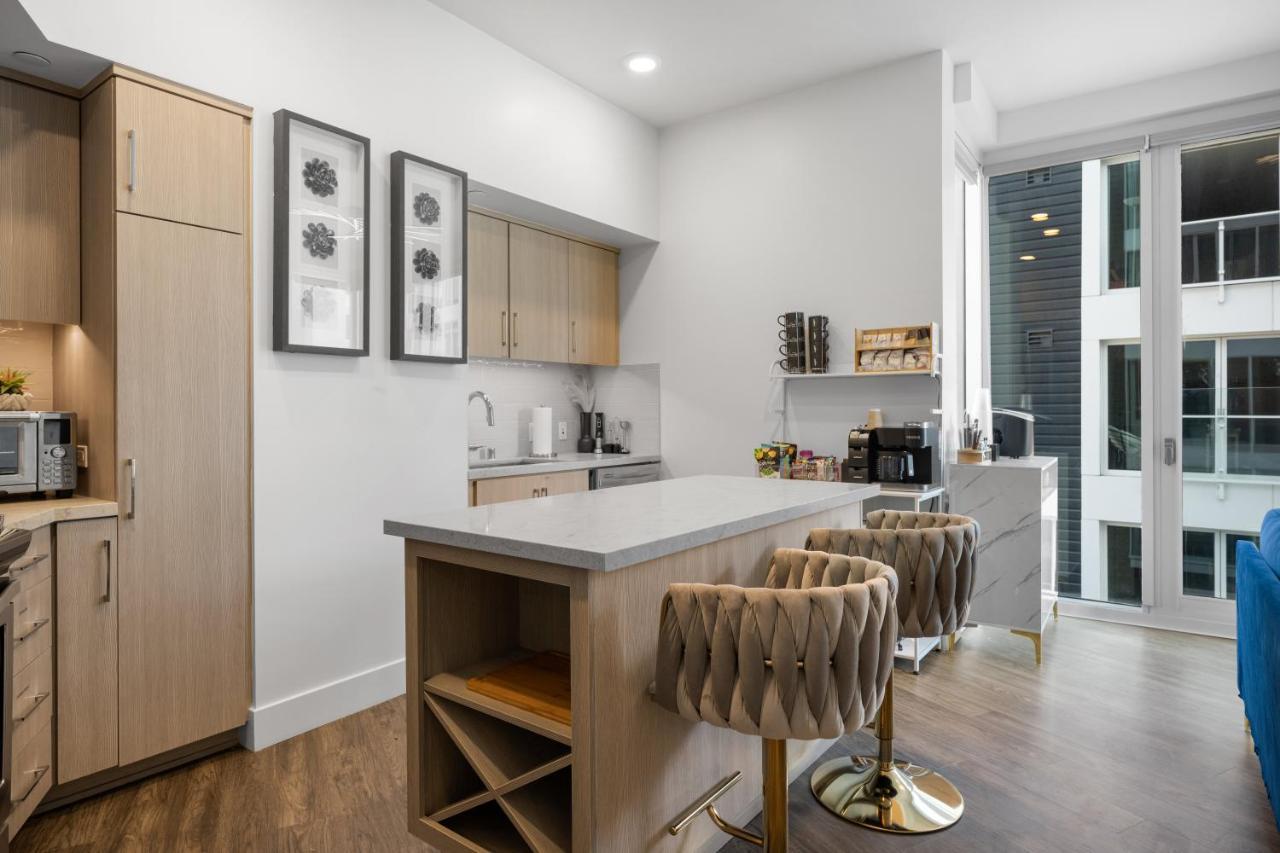 Park Lux Playhouse Apartment Сан Диего Екстериор снимка