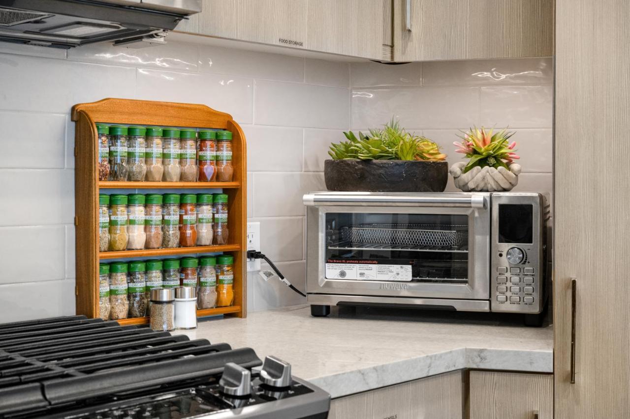 Park Lux Playhouse Apartment Сан Диего Екстериор снимка